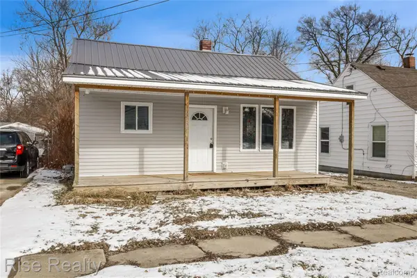 1483 Carman Street, Burton, MI 48529