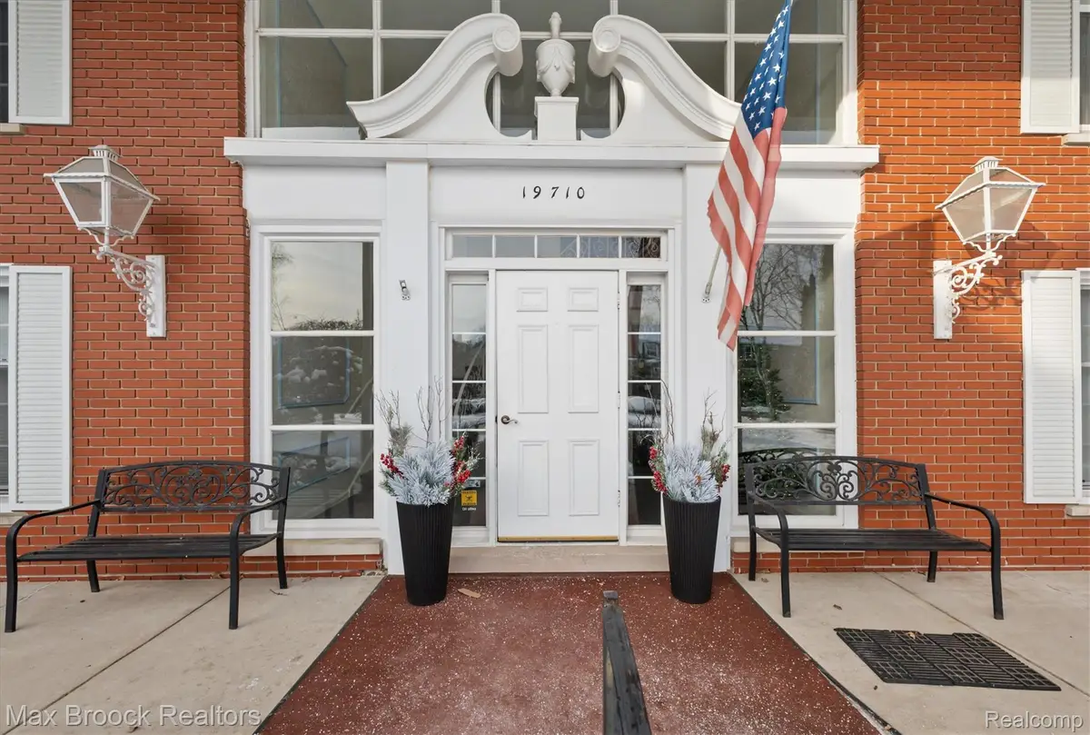 19710 W 13 Mile Road #210, Beverly Hills, MI 48025 - #1