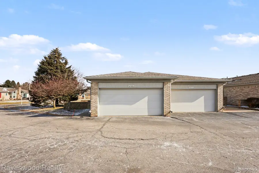48588 Hudson Bay Court #116, Shelby, MI 48315 - #3