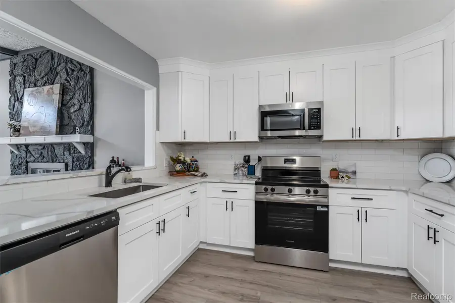 37196 S Groesbeck Highway, Clinton Township, MI 48036 - #2