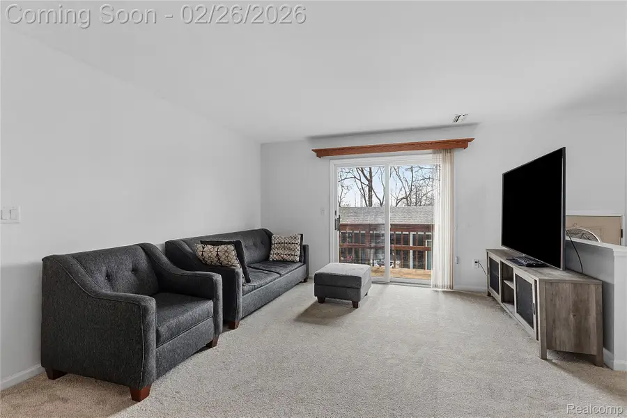 253 Pinewood Circle, Plymouth, MI 48170 - #3