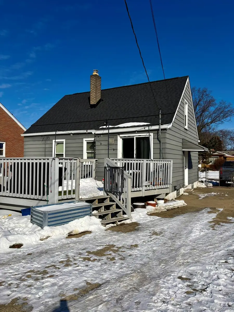 21926 Grand Lake Street, Saint Clair Shores, MI 48080 - #3