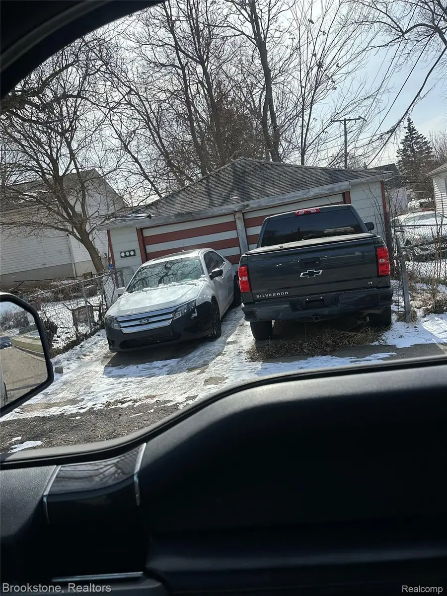 82 Earlmoor Boulevard, Pontiac, MI 48341 - #2