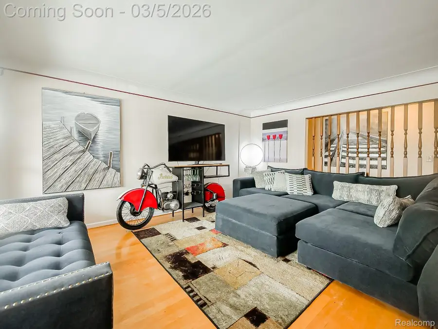 31745 Schoolcraft, Fraser, MI 48026 - #2