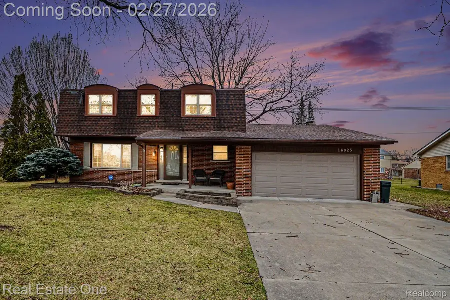 16025 Wrotham Court, Clinton, MI 48038 - #2