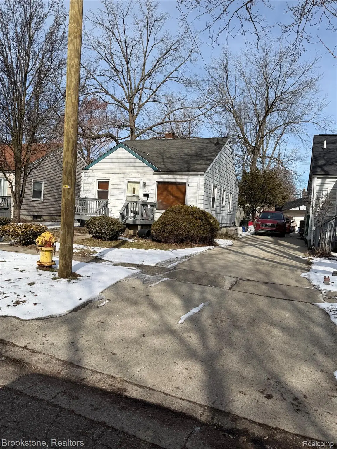 647 E Mansfield Avenue, Pontiac, MI 48340 - #1