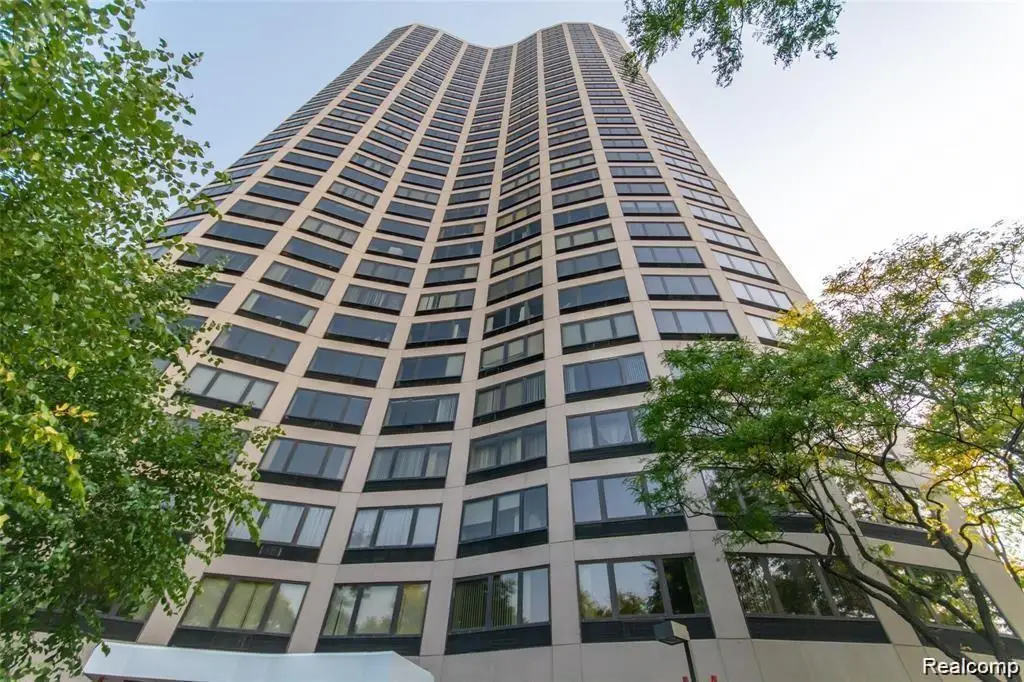 5000 Town Center, Southfield, MI 48075 - #1