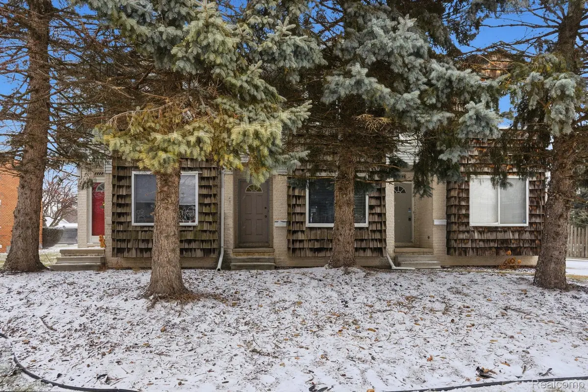 22227 E 11 Mile, Saint Clair Shores, MI 48081 - #1