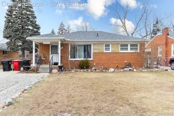 30641 Park Street, Roseville, MI 48066