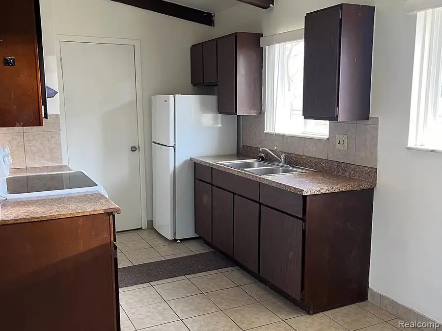 4069 Lafayette Boulevard, Lincoln Park, MI 48146 - #3