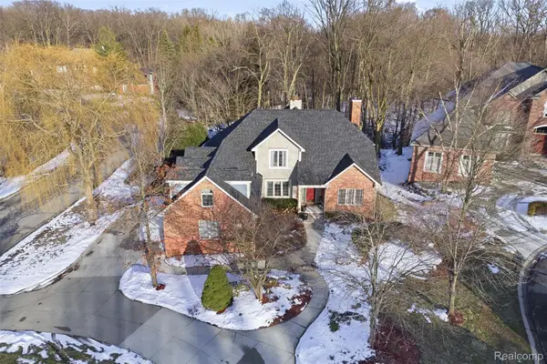 28690 Wintergreen Court, FarmingtonHills, MI 48331