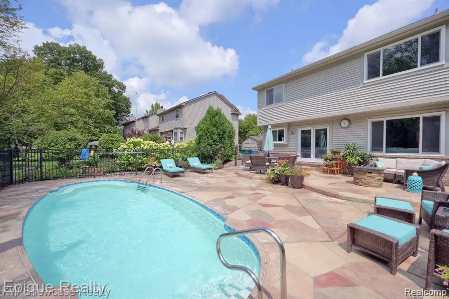 5421 Wentworth Drive, Commerce Township, MI 48382 - #2