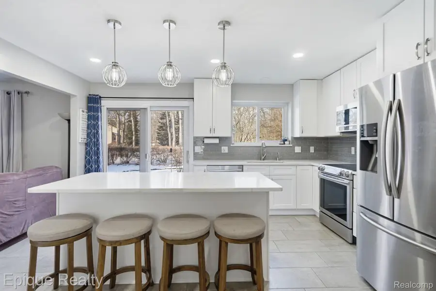 5421 Wentworth Drive, Commerce Township, MI 48382 - #3