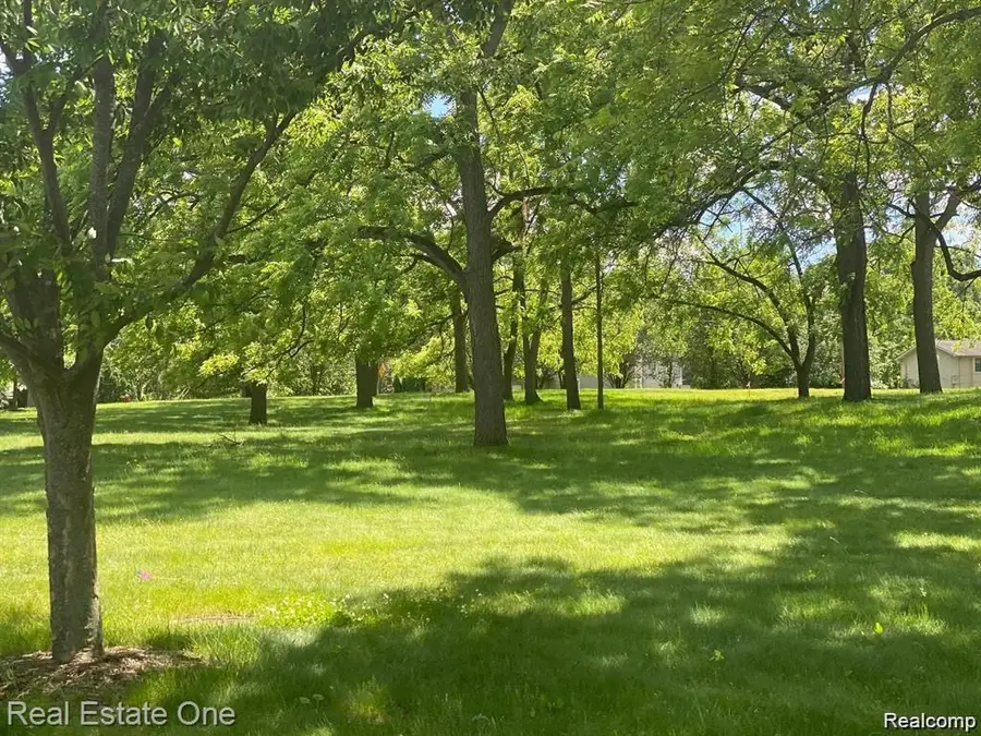 5716 Evergreen Avenue, Orchard Lake Village, MI 48324 - #3