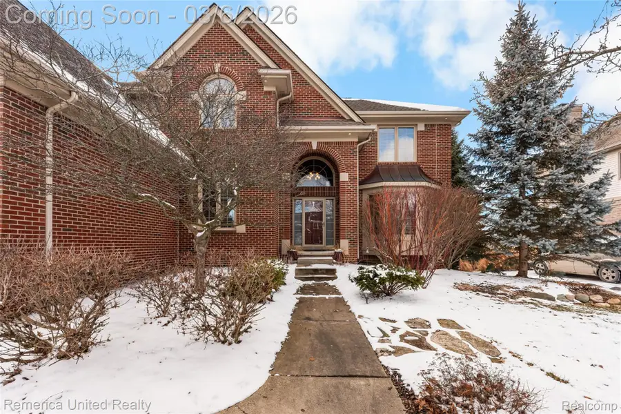 24695 Wedgewood Dr, Lyon, MI 48178 - #2