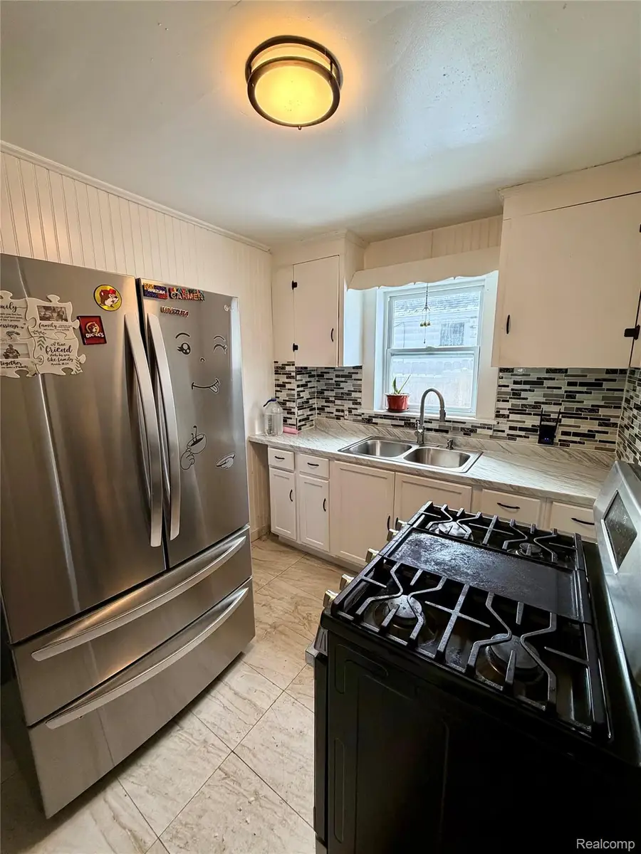 1310 Alvord Avenue, Flint, MI 48507 - #2