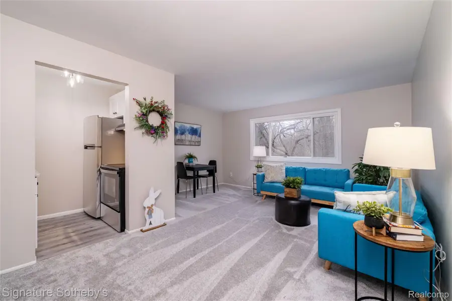 31831 Grand River Avenue #68, Farmington, MI 48336 - #2