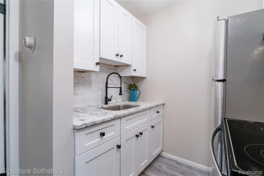 31831 Grand River Avenue #68, Farmington, MI 48336 - #3