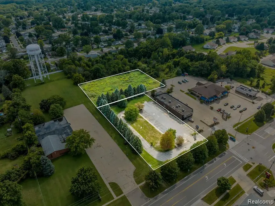 8541 Miller Road, Swartz Creek, MI 48473 - #3