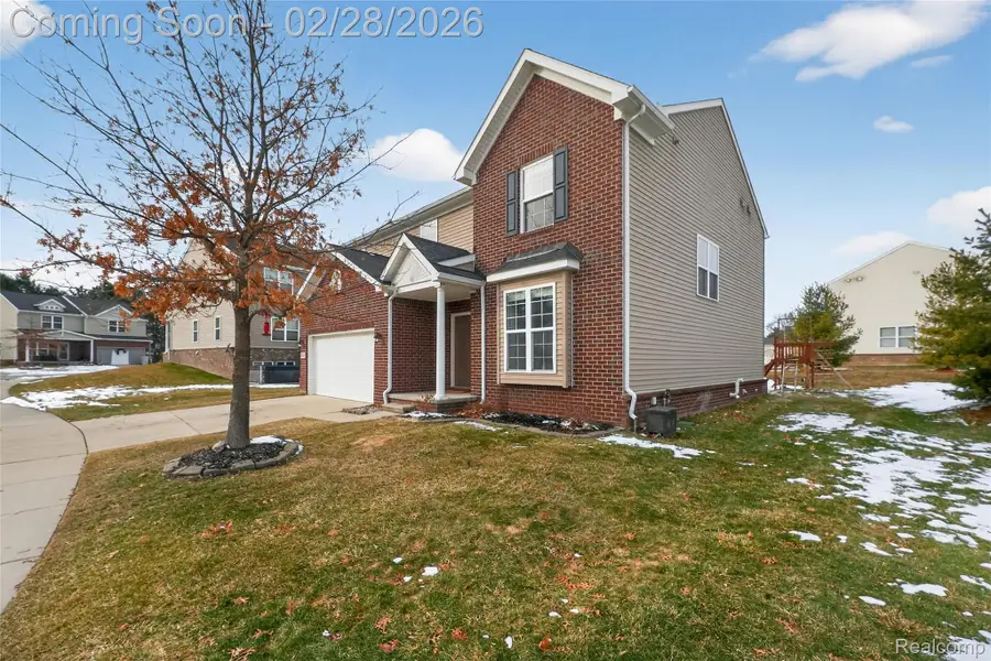 59684 Twin Pines Drive, New Hudson, MI 48165 - #2