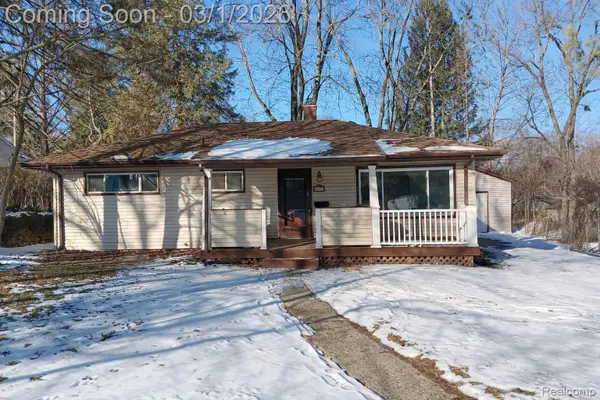 1043 Pine Tree Drive, AnnArbor, MI 48103