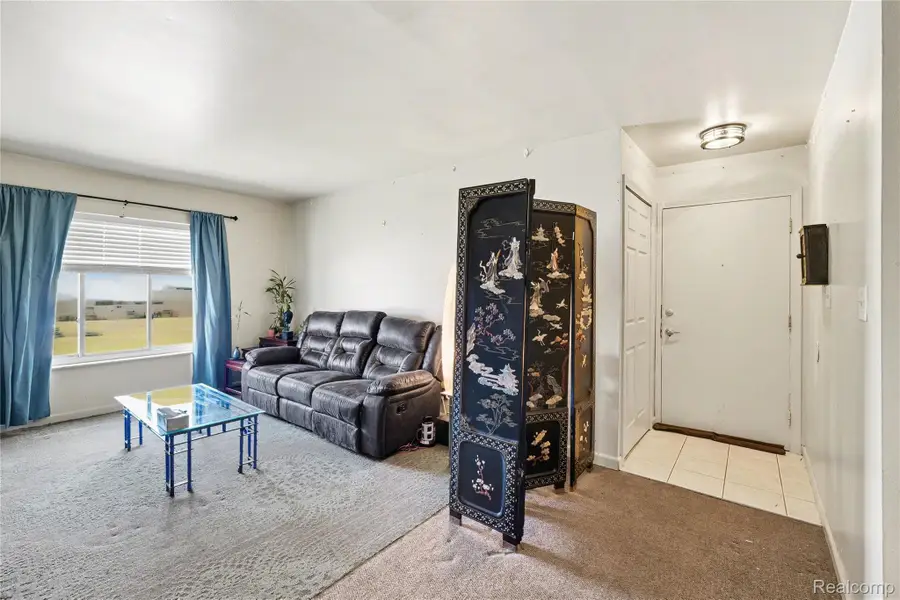 31805 Kelly Road #25, Fraser, MI 48026 - #2