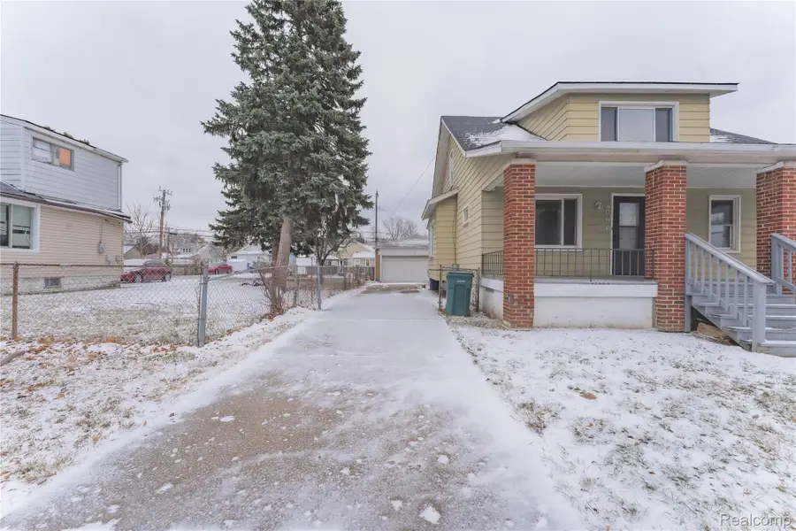 1623 Electric Avenue, Lincoln Park, MI 48146 - #2