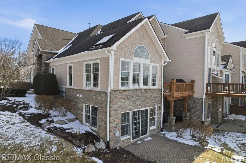 24803 Reeds Pointe Drive, Novi, MI 48374 - #2