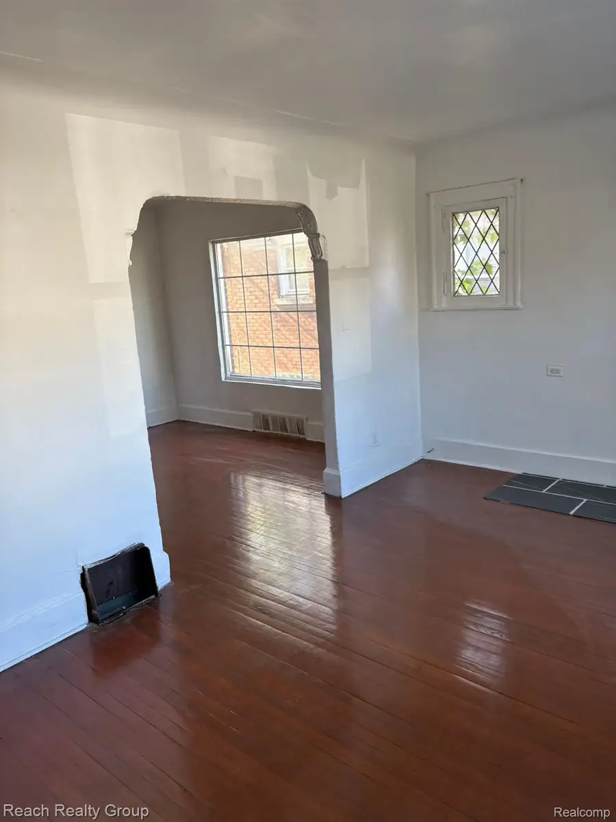 15031 Freeland Street, Detroit, MI 48227 - #2