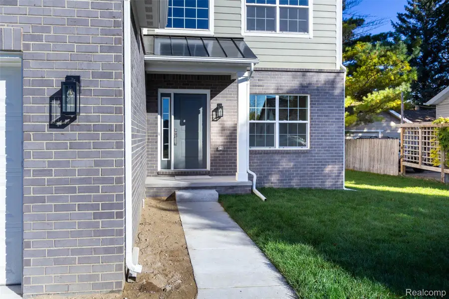 2023 Cecil Dr. Drive, Troy, MI 48083 - #3