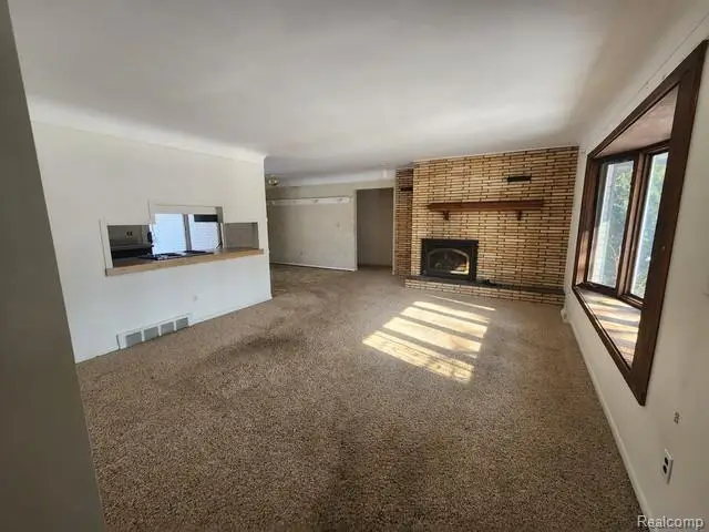 3626 Silver Sands Drive, Waterford, MI 48329 - #2