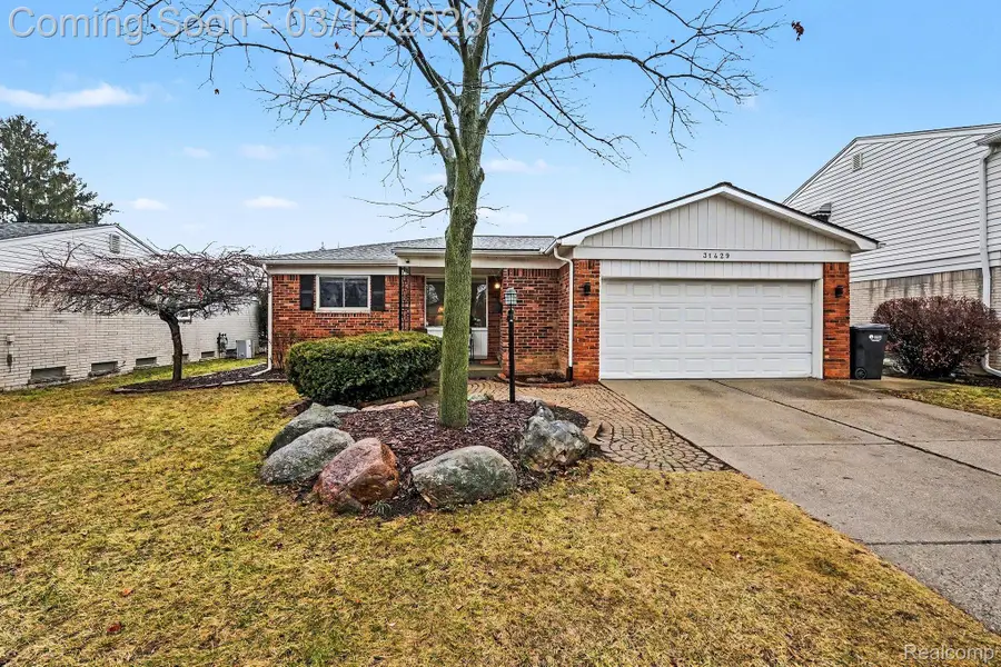 31429 Edgeworth Drive, Madison Heights, MI 48071 - #2