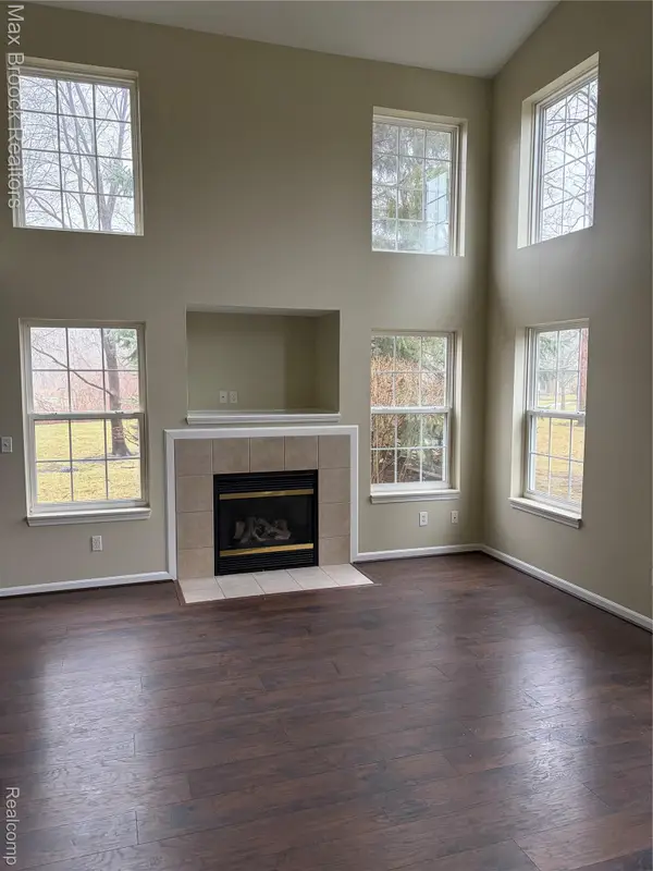 302 N Vista, AuburnHills, MI 48326