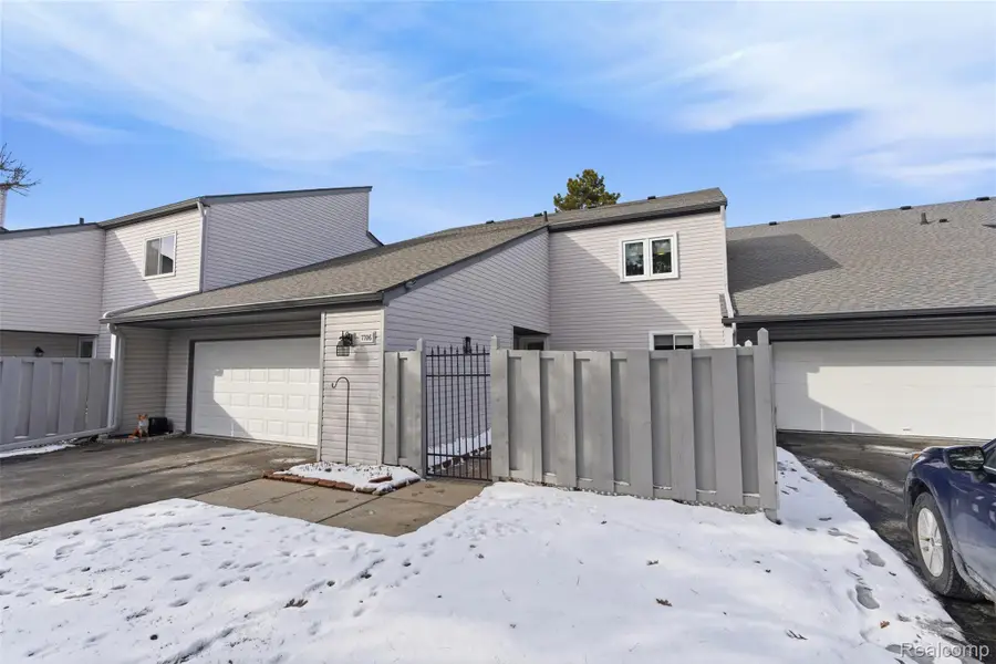 7706 Gunnison Court, Brighton, MI 48114 - #2