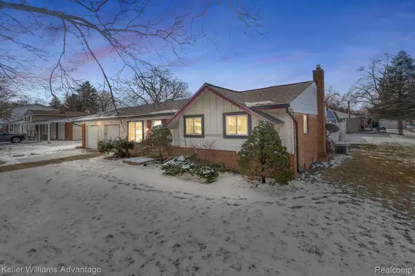 8735 Ringwood Drive, CommerceTwp, MI 48382