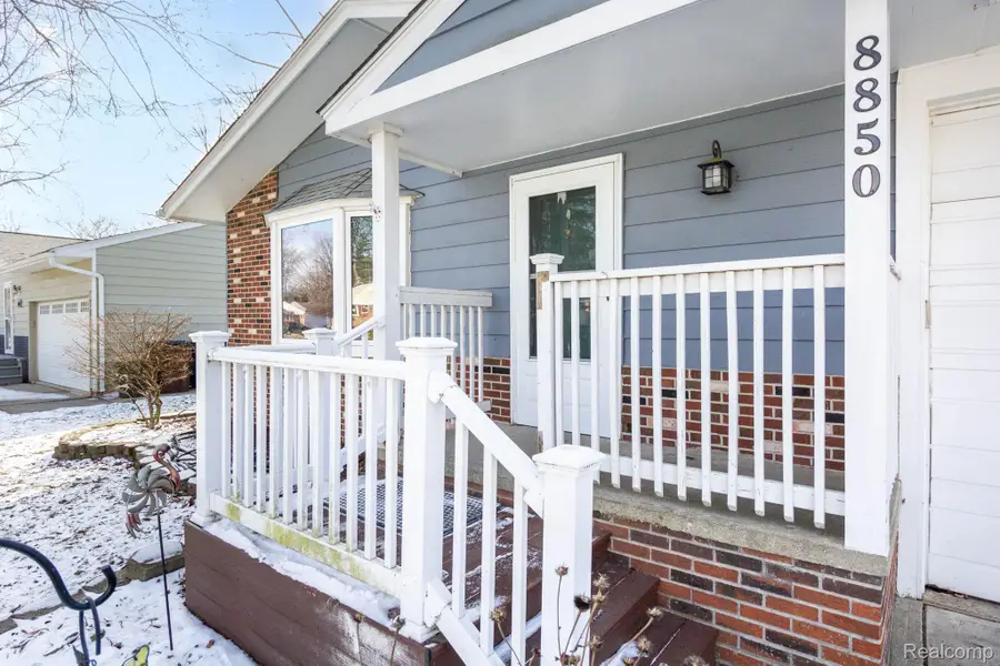 8850 Janis Street, Shelby, MI 48317 - #3