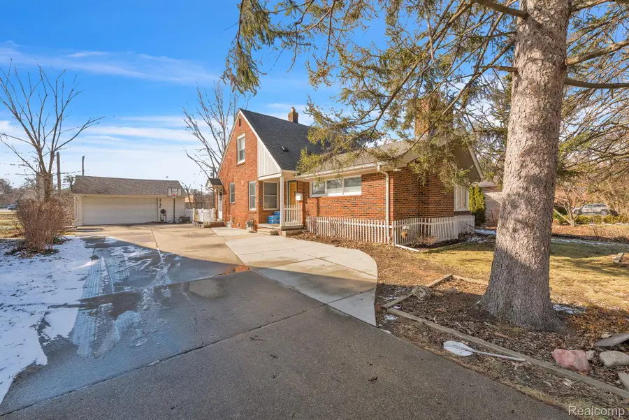 2746 Cornell Street, Dearborn, MI 48124 - #3