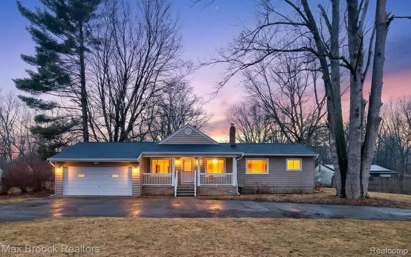 21516 Mcclung Avenue, Southfield, MI 48075