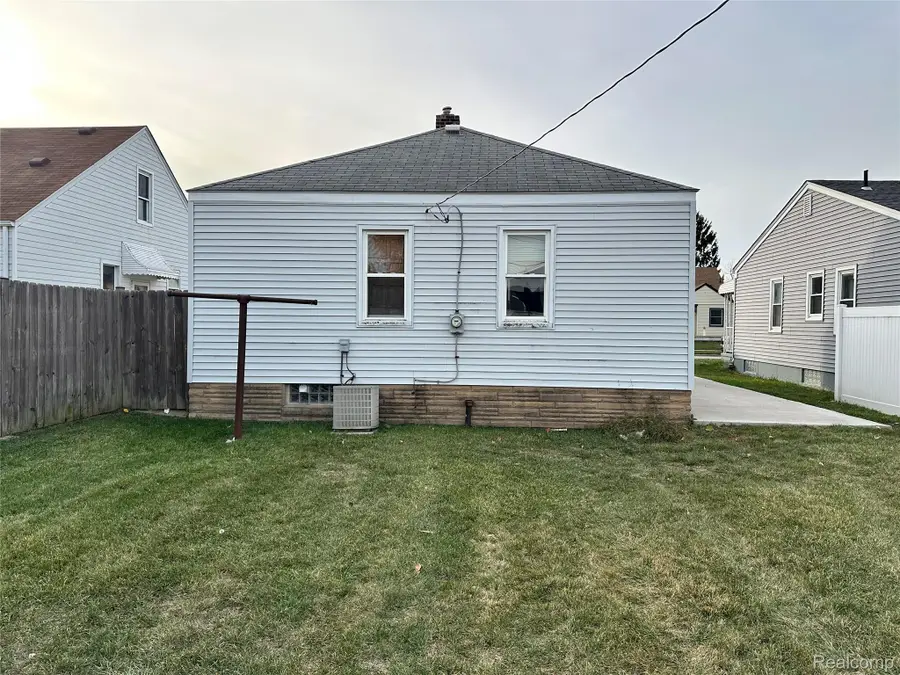 3577 22nd Street, Wyandotte, MI 48192 - #3