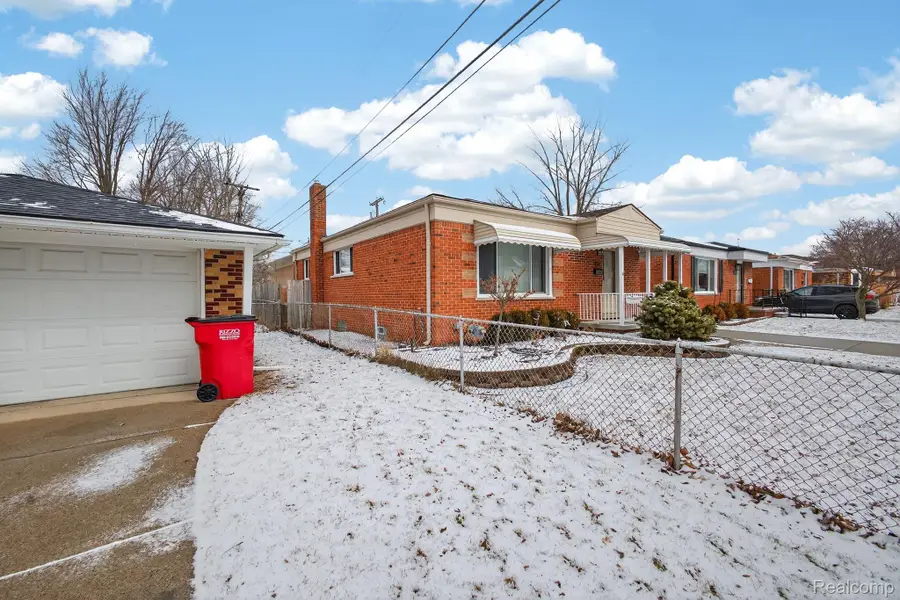 20701 Meier Road, Saint Clair Shores, MI 48081 - #2