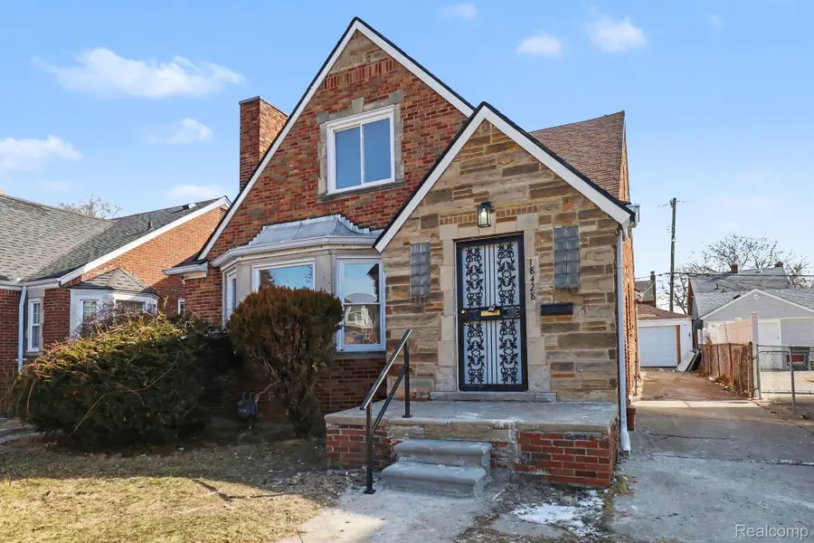 18428 Snowden Street, Detroit, MI 48235 - #3