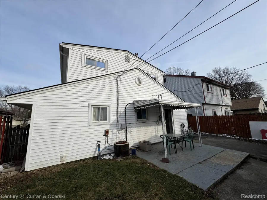 8018 Monroe Boulevard, Taylor, MI 48180 - #3