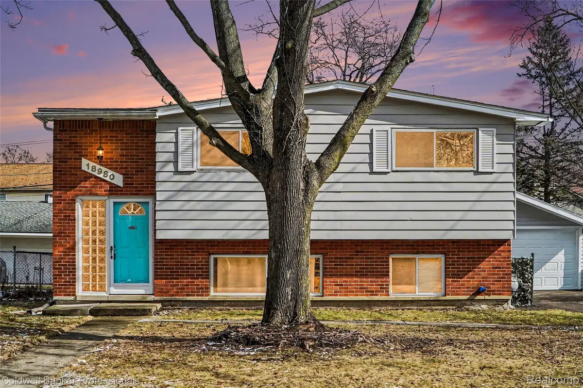 18980 Brentwood Street, Livonia, MI 48152 - #1