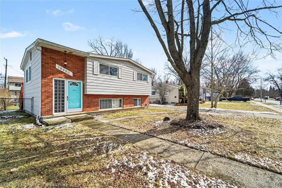 18980 Brentwood Street, Livonia, MI 48152 - #3
