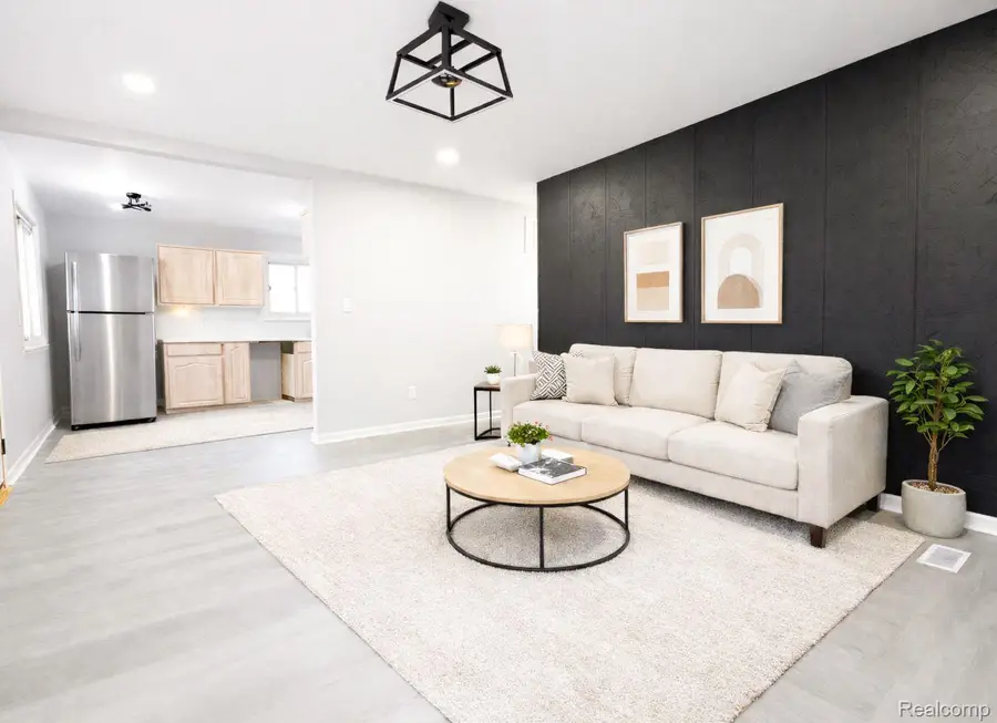 152 W Mansfield Avenue, Pontiac, MI 48340 - #3