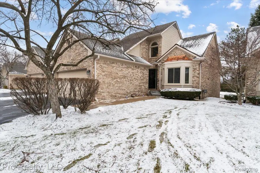 45317 Stonehedge Drive, Plymouth, MI 48170 - #3