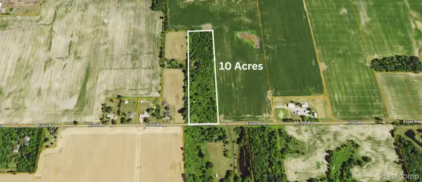 01 825 Frost Road, Holt, MI 48842