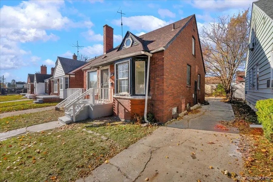 8849 Whitcomb Street, Detroit, MI 48228 - #2