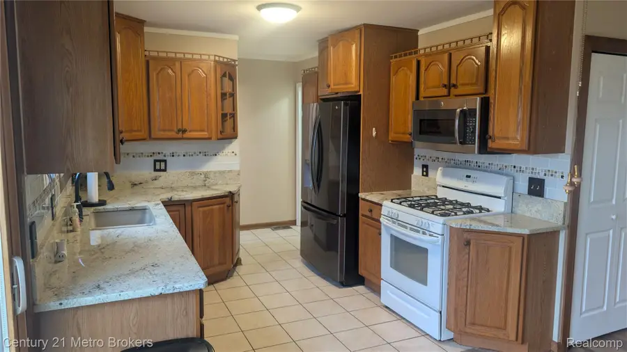 7445 New Hampshire Drive, Davison, MI 48423 - #3