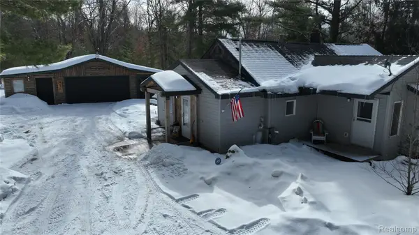 838 E Pere Cheney Road, Roscommon, MI 48653